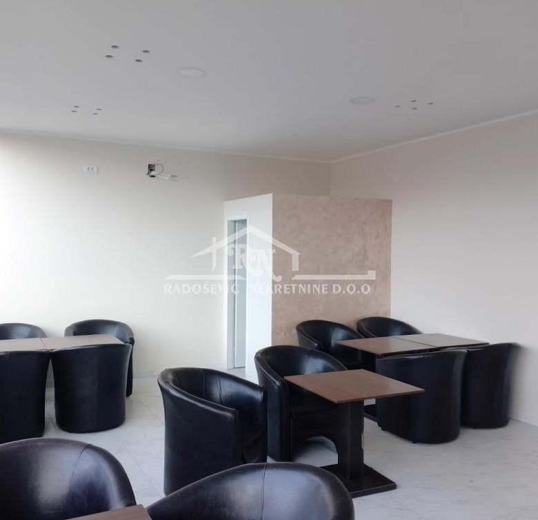 Lokal Izdavanje Beograd Ripanj 80 m2