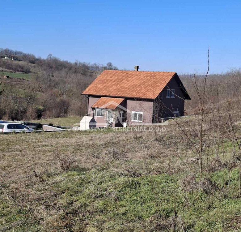 Kuća Prodaja Aranđelovac  180 m2