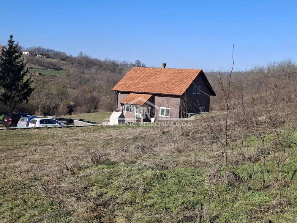 Kuća Prodaja Aranđelovac  180 m2