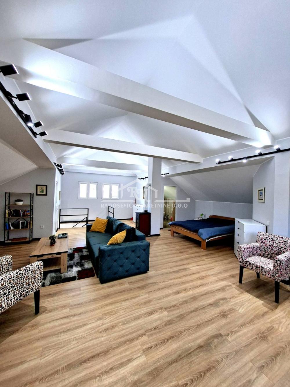Kuća Prodaja Aranđelovac  180 m2