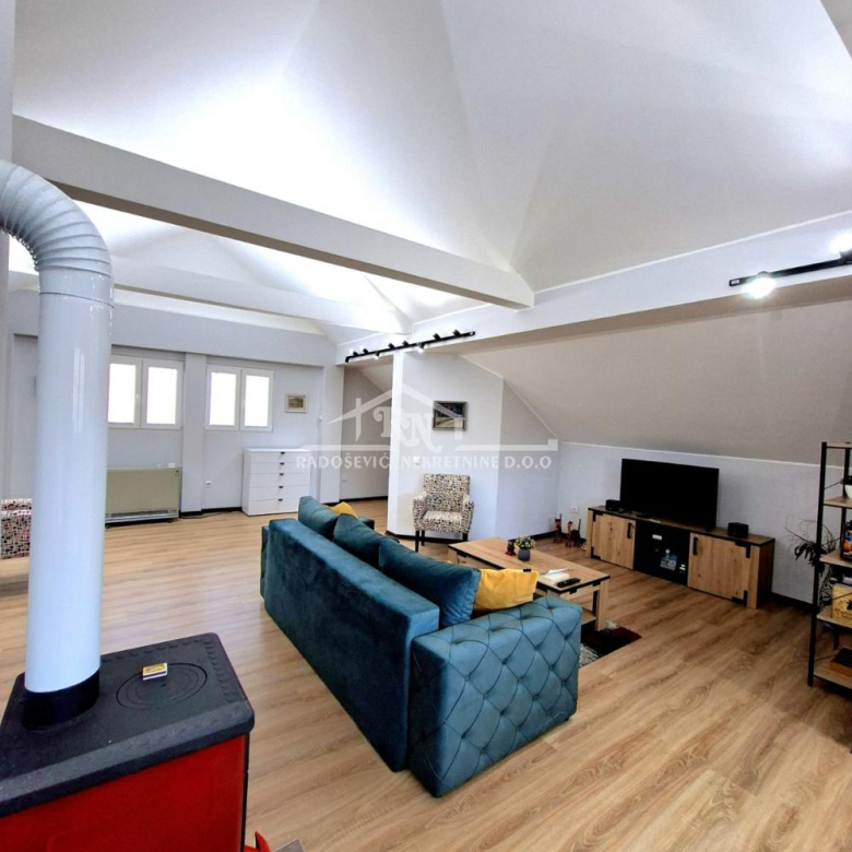 Kuća Prodaja Aranđelovac  180 m2