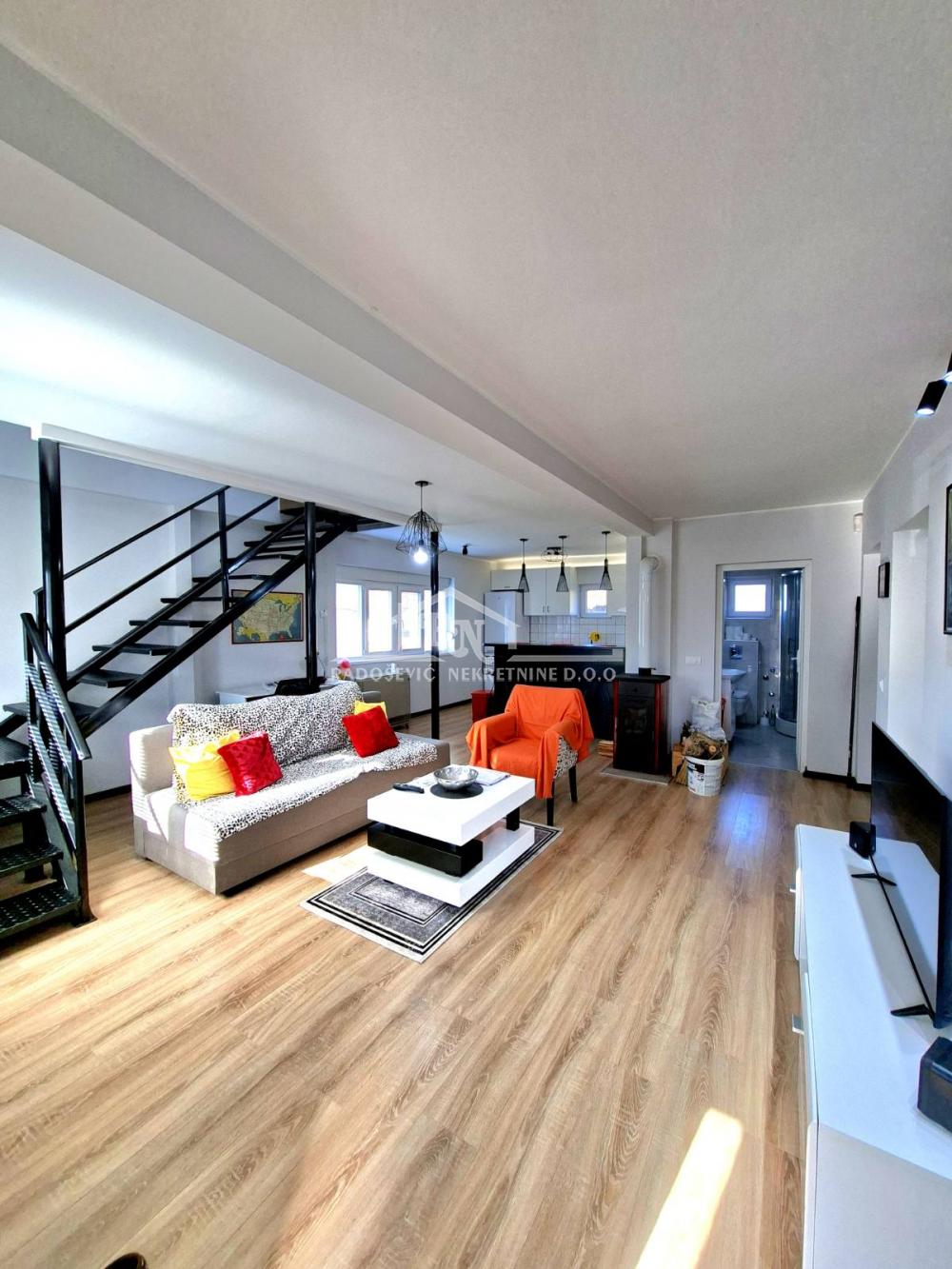 Kuća Prodaja Aranđelovac  180 m2