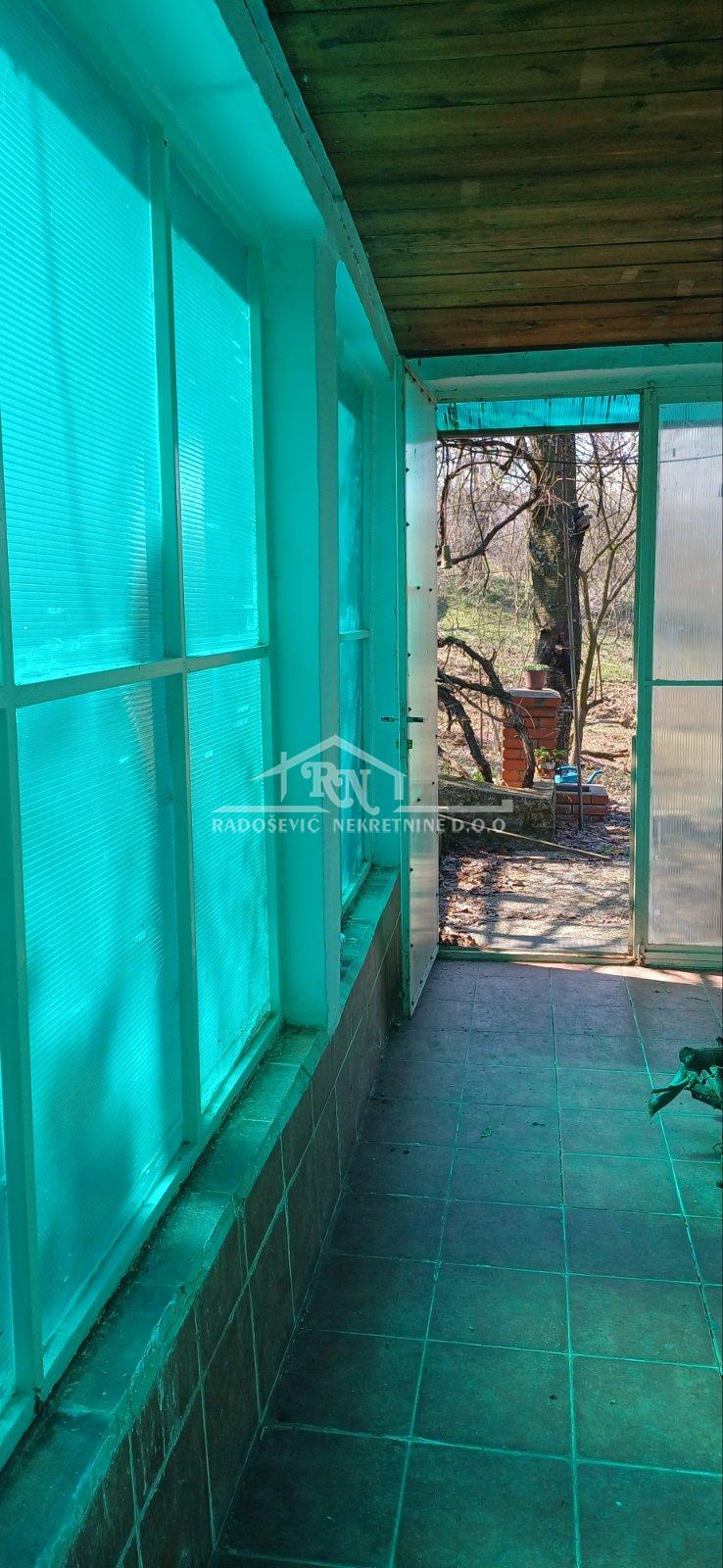 Kuća Prodaja Beograd Kuća Prodaja Beograd Resnik 65 m2