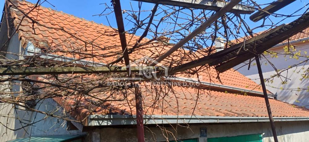 Kuća Prodaja Beograd Kuća Prodaja Beograd Resnik 65 m2