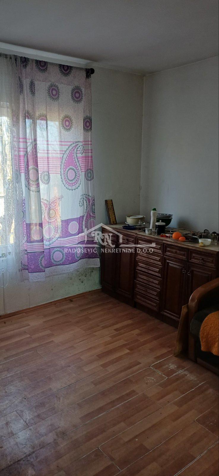 Kuća Prodaja Beograd Kuća Prodaja Beograd Resnik 65 m2