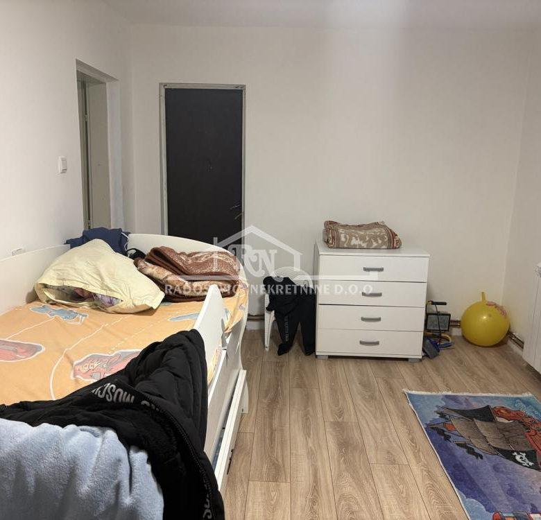 Kuća Prodaja Beograd Lipovica 215 m2