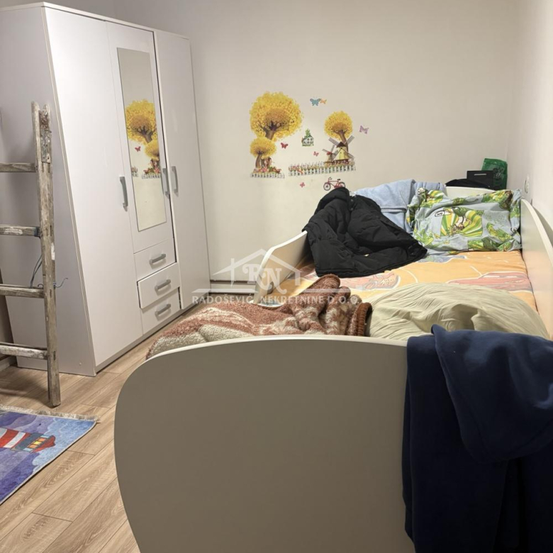 Kuća Prodaja Beograd Lipovica 215 m2