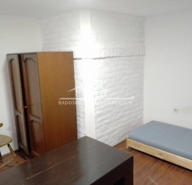 Stan Izdavanje Beograd Banovo Brdo 30 m2