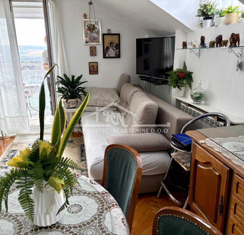 Stan Prodaja Beograd Labudovo Brdo 55 m2