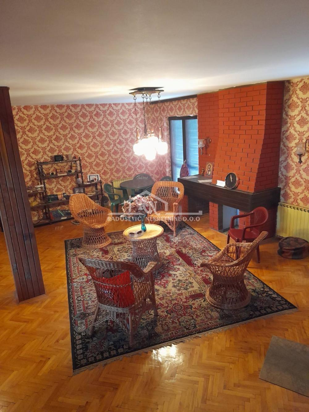 Kuća Prodaja Beograd Kuća Prodaja Beograd Ravni Gaj 144 m2