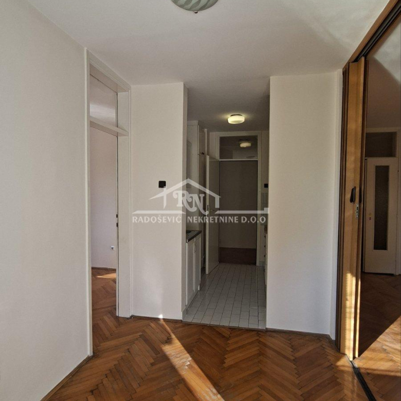 Stan Izdavanje Beograd Filmski Grad 51 m2