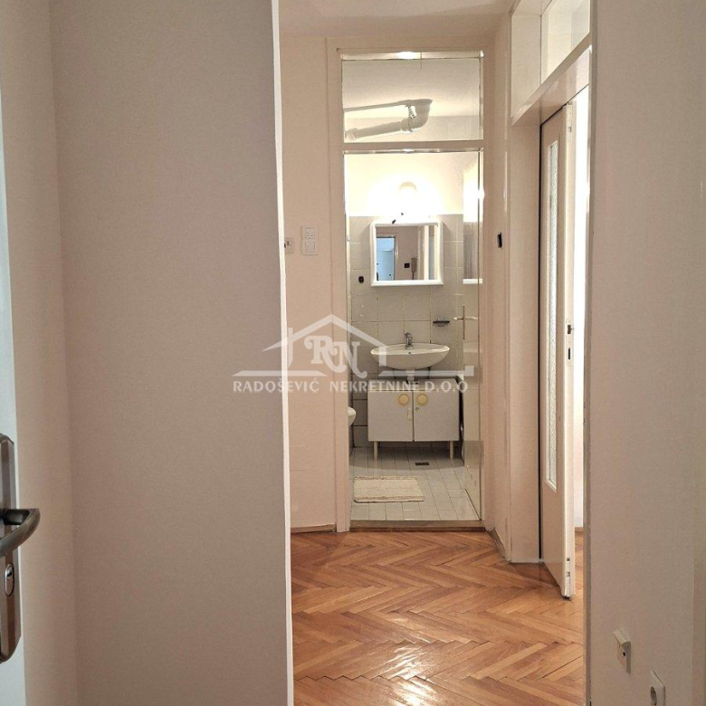 Stan Izdavanje Beograd Filmski Grad 51 m2
