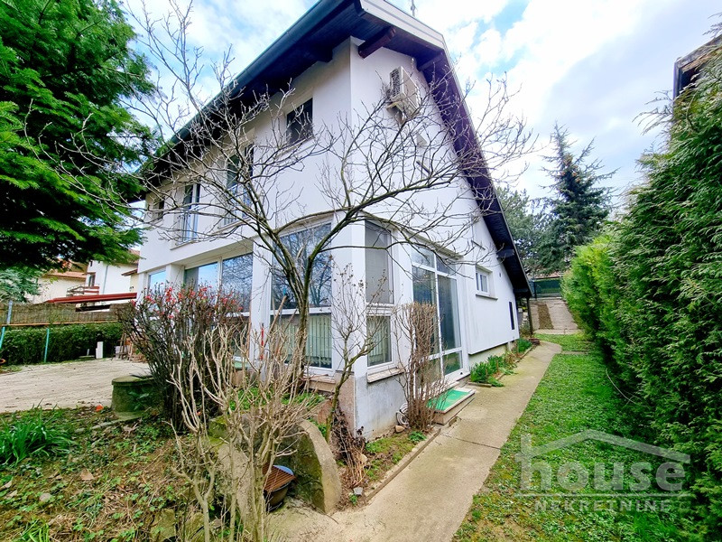 Kuća Prodaja Novi Sad  390 m2