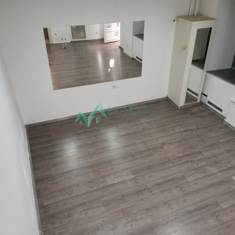 Lokal Prodaja Novi Sad  52 m2