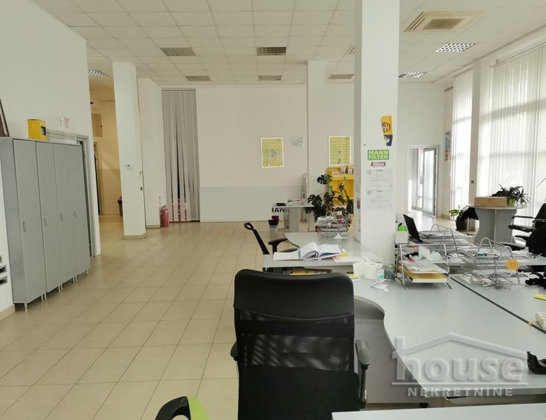 Lokal Izdavanje Novi Sad  400 m2