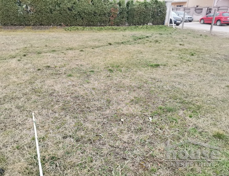 Plac Prodaja Novi Sad  618 m2