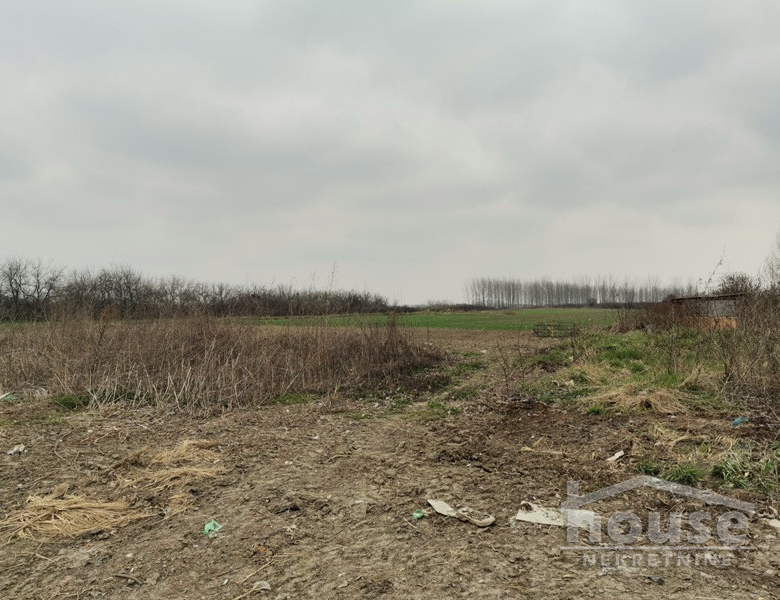 Plac – Novi Sad, Veternik  – ID 7080840.