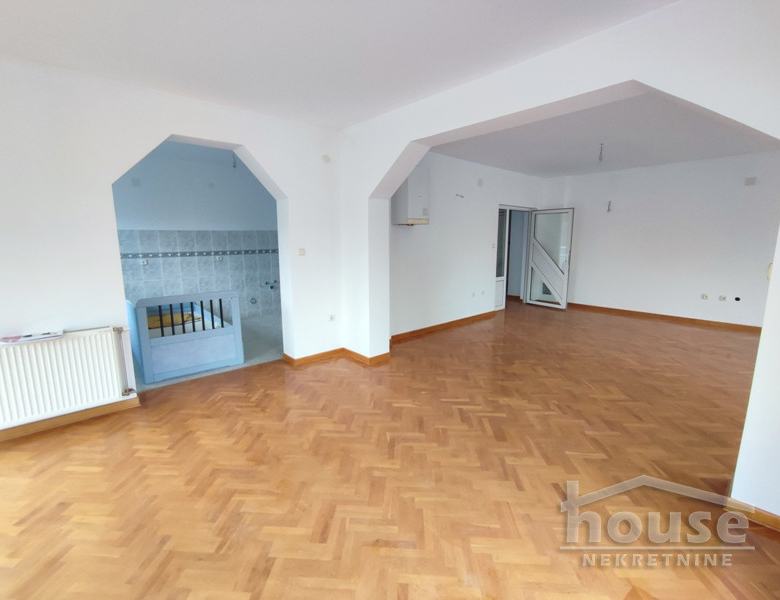 Kuća Prodaja Novi Sad  296 m2