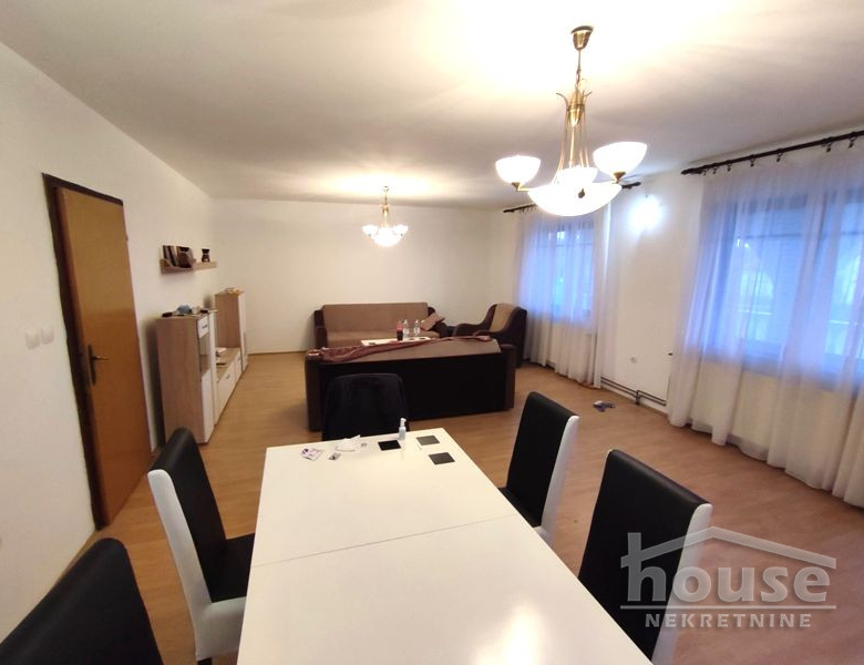 Kuća Prodaja Novi Sad  300 m2
