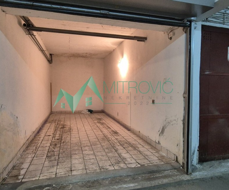 Garaža Prodaja Novi Sad  17 m2