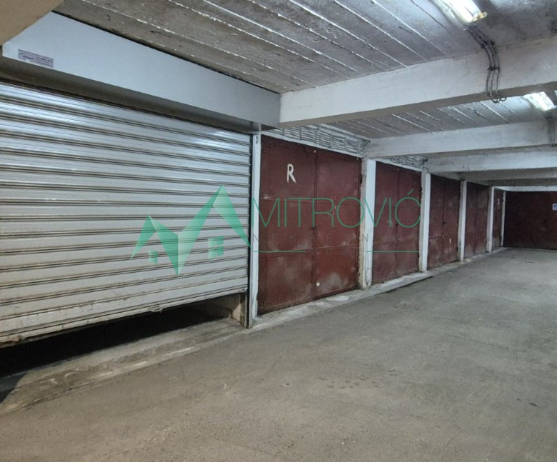 Garaža,NOVI SAD,ROTKVARIJA,kv: 17.00, € 26000, ID: 9000067.