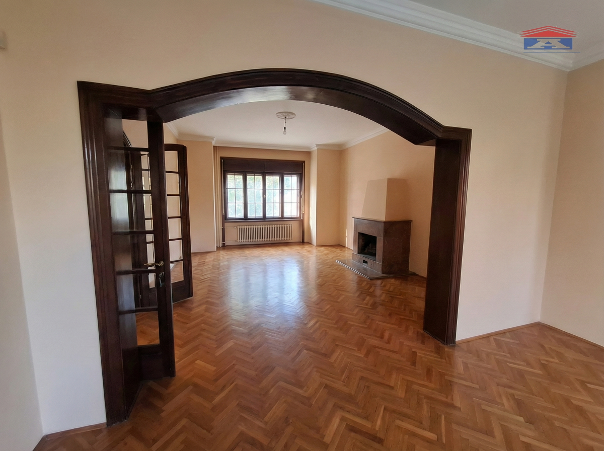 Kuća Prodaja Novi Sad Kuća Prodaja Novi Sad 298 m2