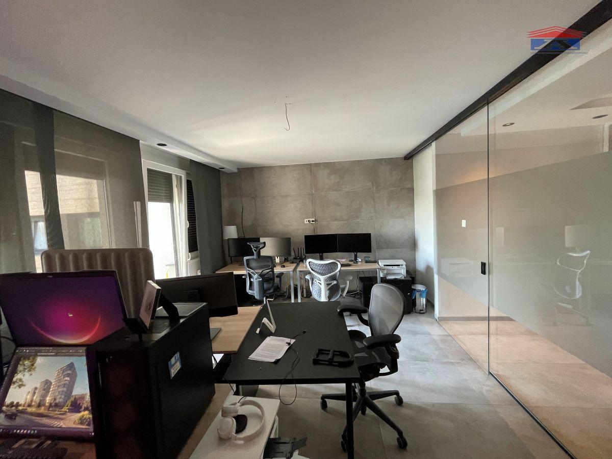 Lokal Izdavanje Novi Sad  68 m2