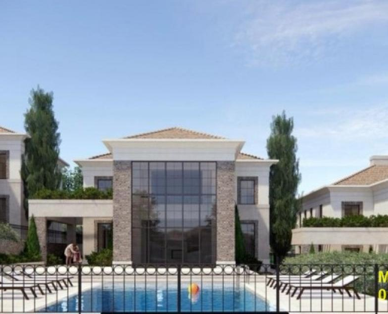Kuća Prodaja Beograd  352 m2