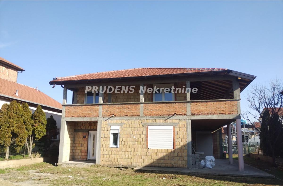 Kuća Prodaja Beograd  281 m2
