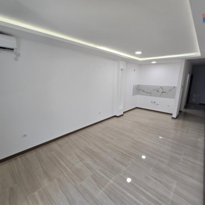 Stan Izdavanje Novi Sad  33 m2