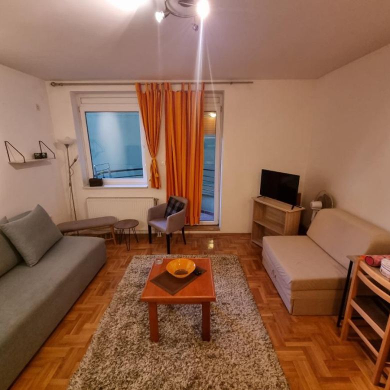 Stan – Novi Sad, Grbavica  – ID 1301.