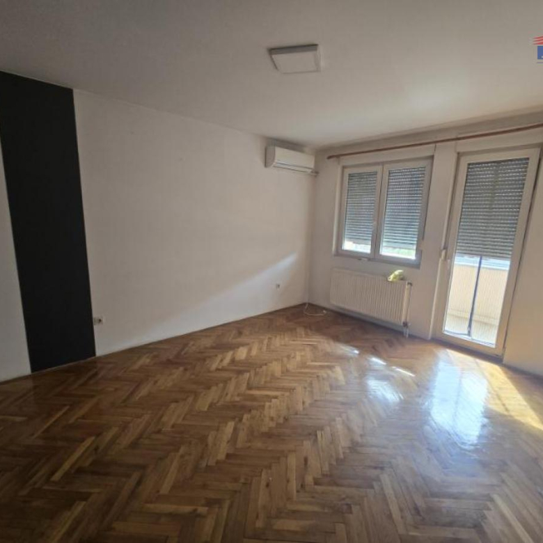 Stan Izdavanje Novi Sad  46 m2