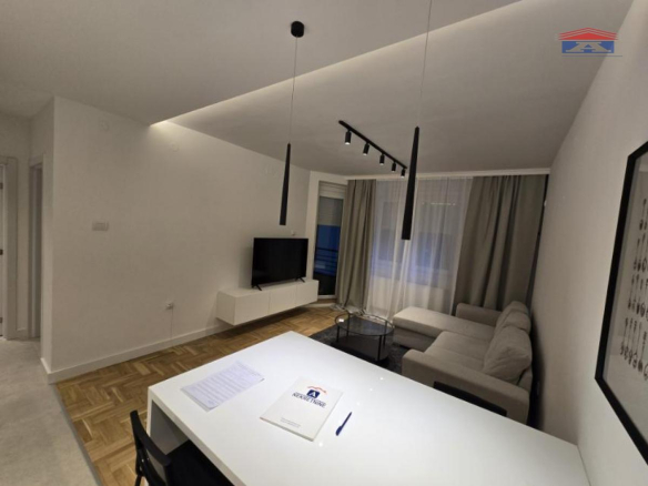 Stan Izdavanje Novi Sad  40 m2