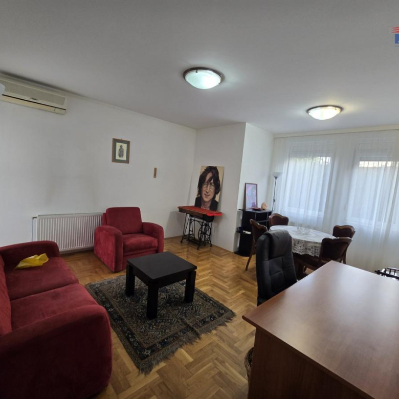 Stan Prodaja Novi Sad  64 m2