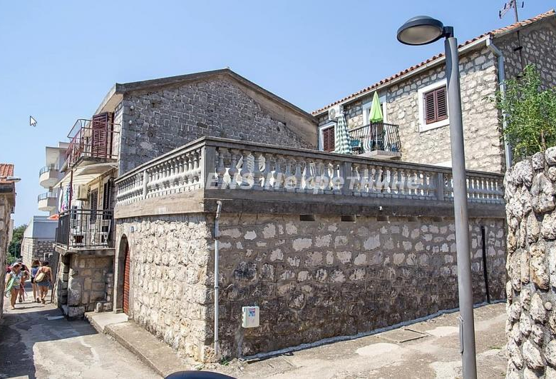 Kuća – Budva, Becici  – ID 94.