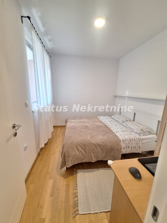 Stan Izdavanje Novi Sad  46 m2