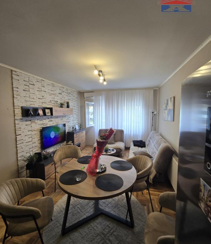 Stan Prodaja Novi Sad  57 m2
