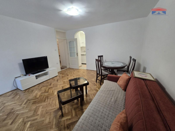 Stan Izdavanje Novi Sad  49 m2