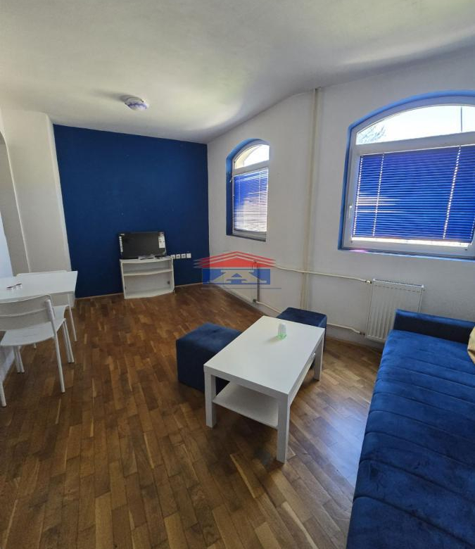 Stan Izdavanje Novi Sad  25 m2