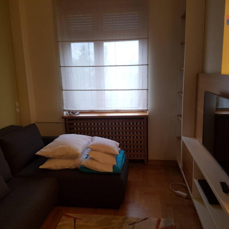 Stan Izdavanje Novi Sad  69 m2