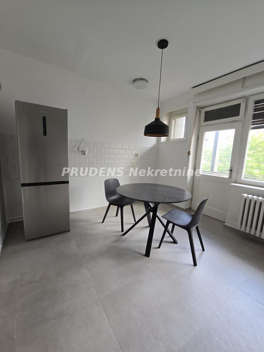 Stan Izdavanje Beograd Stan Izdavanje Beograd Kraljice Natalije 72 m2