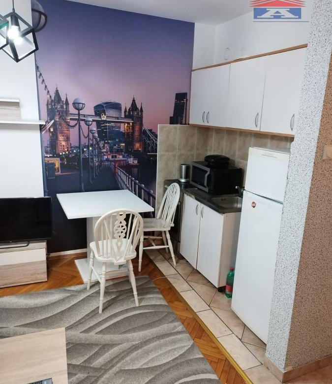 Stan Izdavanje Novi Sad  32 m2