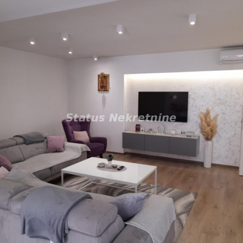Kuća – Temerin, Centar (Temerin)  – ID 21660