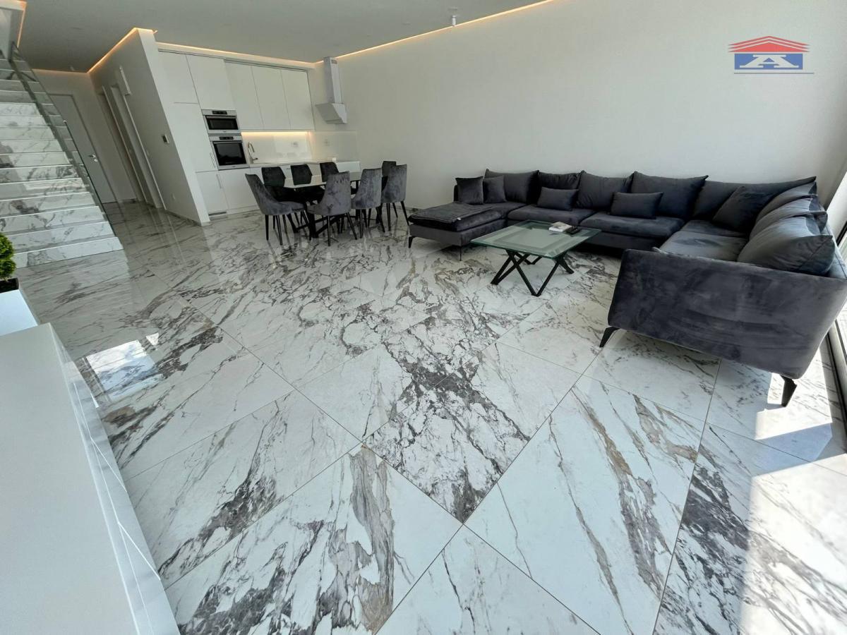 Kuća Izdavanje Novi Sad Kuća Izdavanje Novi Sad 180 m2