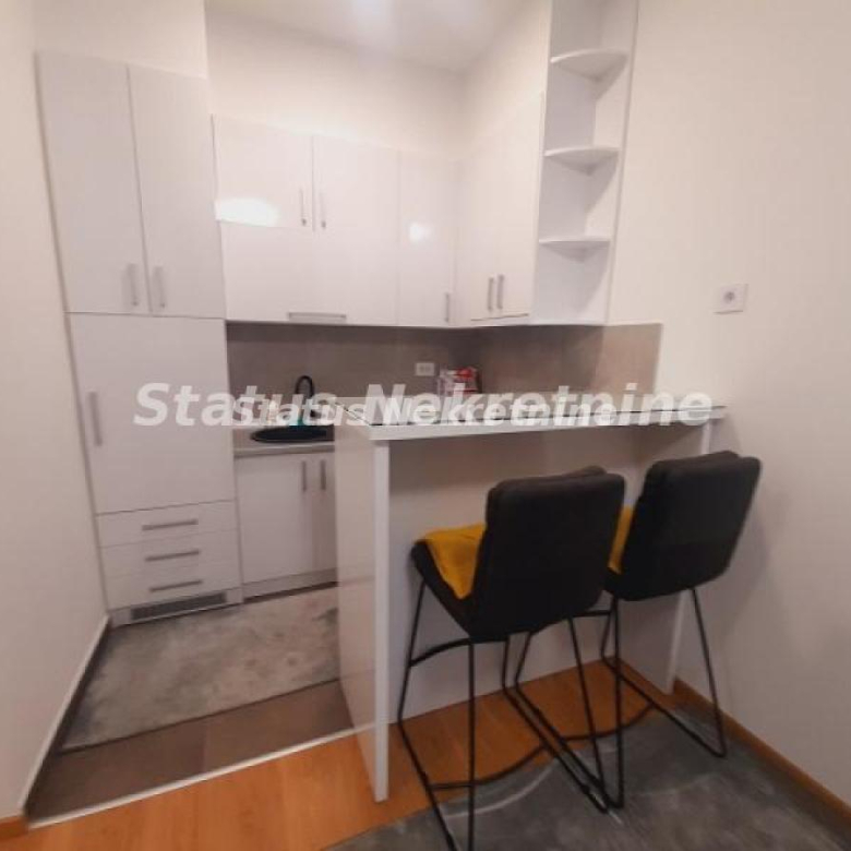 Stan Izdavanje Novi Sad  30 m2