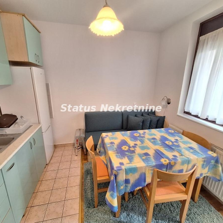 Stan Izdavanje Novi Sad  27 m2