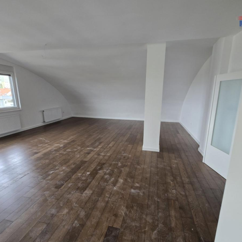 Stan Prodaja Novi Sad  117 m2