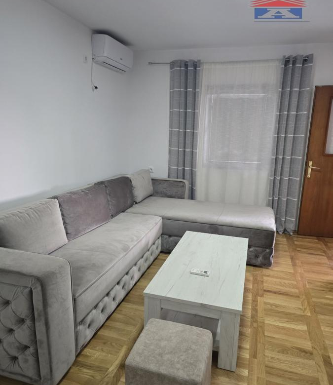 Stan Izdavanje Novi Sad  60 m2