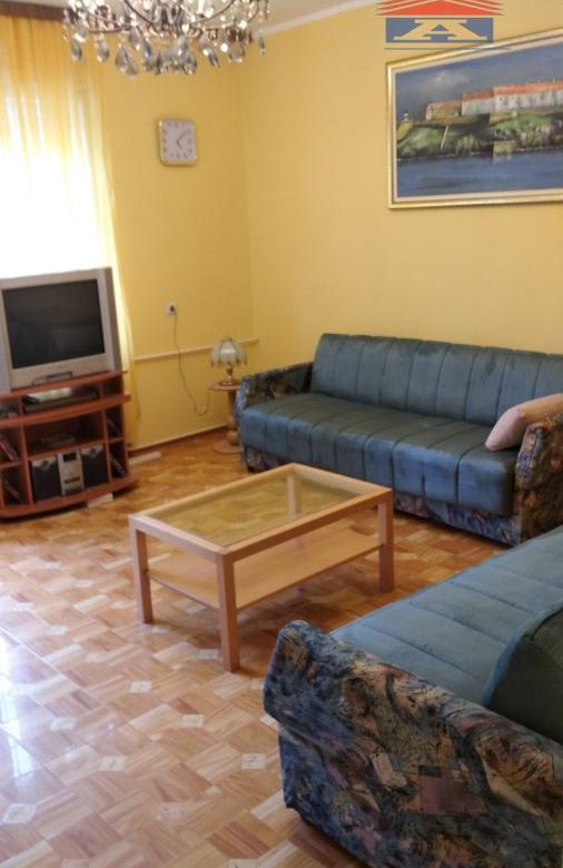 Stan Izdavanje Novi Sad  62 m2