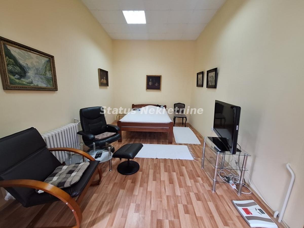 Stan Izdavanje Novi Sad  40 m2